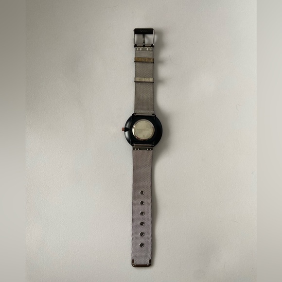 Minimalist Black & Rose Gold detail women’s watch Reitmans - Picture 4 of 5